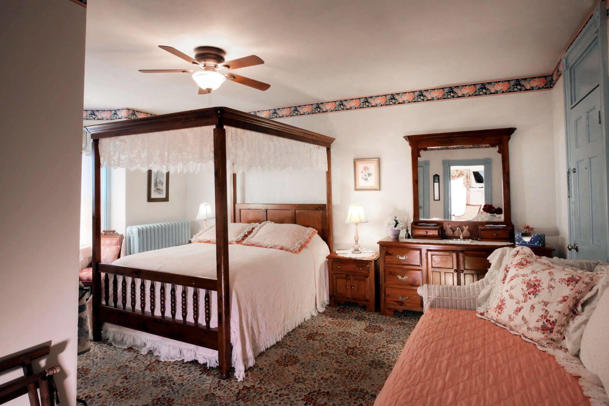 Antoinette'S Apartments & Suites เคปเมย์ ภายนอก รูปภาพ